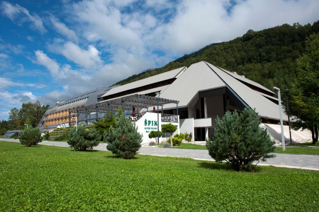 Spik Alpine Resort ครานสกา โกรา ภายนอก รูปภาพ